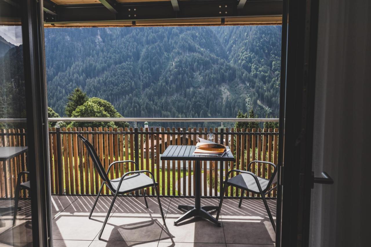 Tante Anna - Retreats Mit Weitblick Aparthotel Sankt Gallenkirch Exteriör bild
